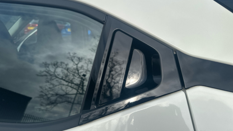 Nissan Juke 1.0 DiG-T 114 Acenta 5dr Petrol Hatchback